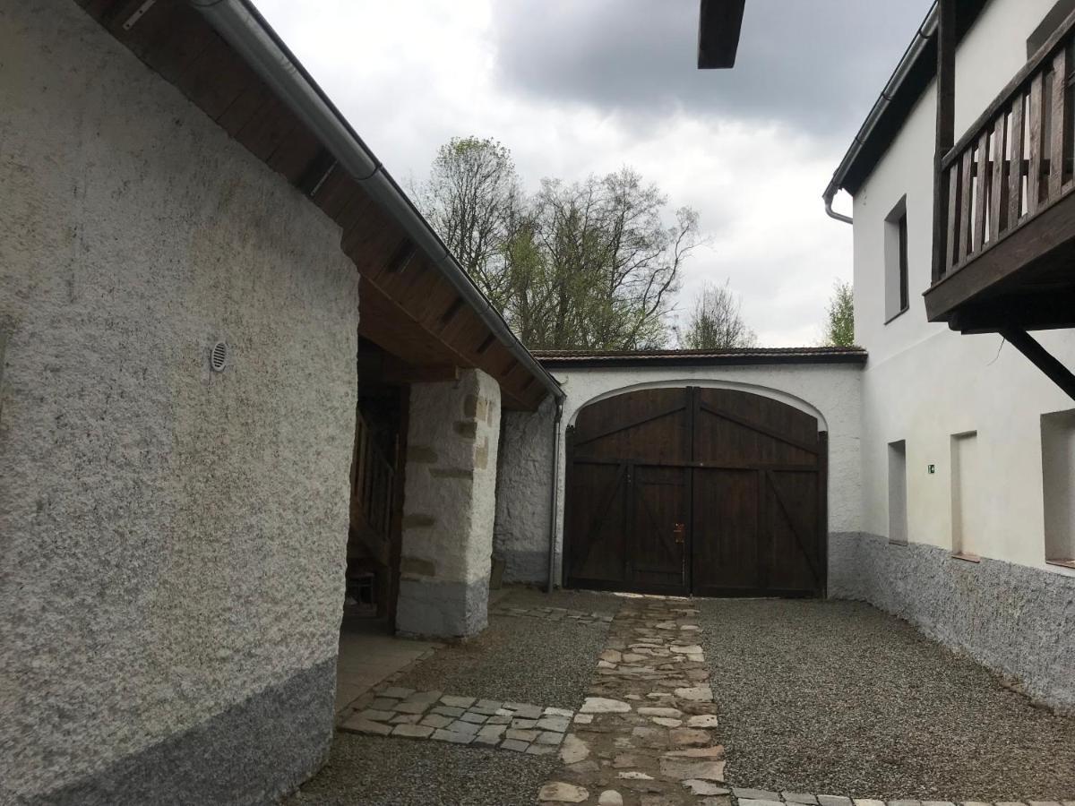 Statek U Potoka Villa Vimperk Buitenkant foto